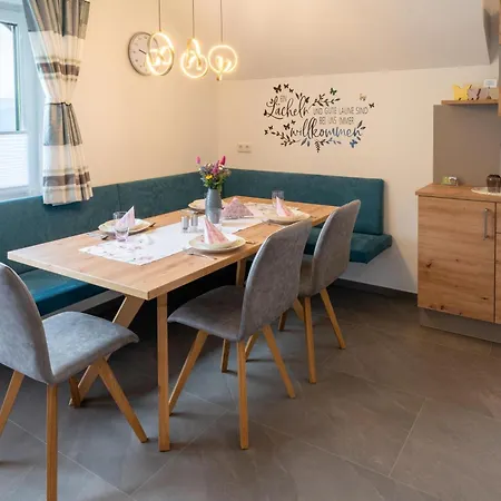 Farm stay Binderhof Weisspriach